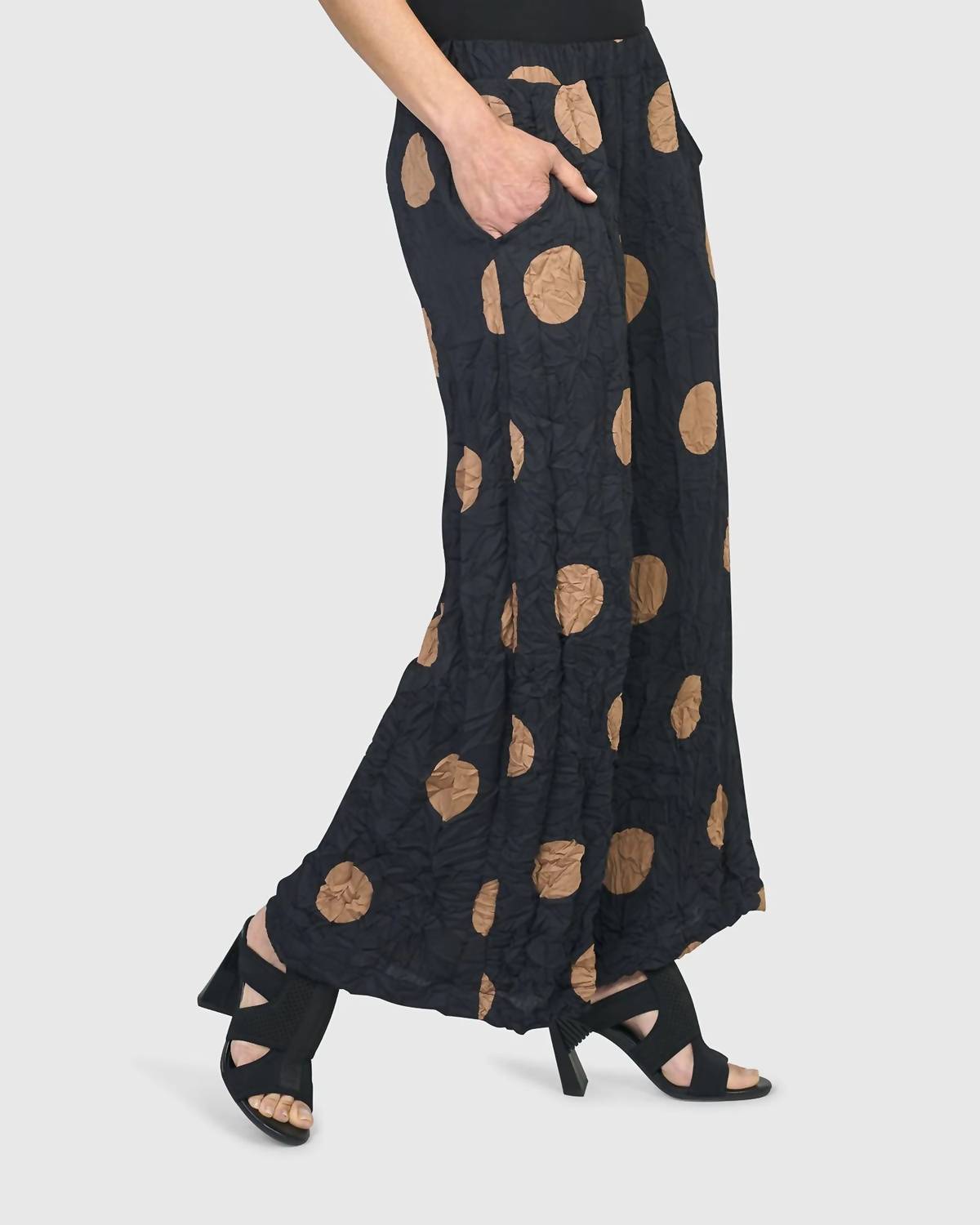 ALEMBIKA Doppio Wide Leg Pants in circles - women's pants - detail view