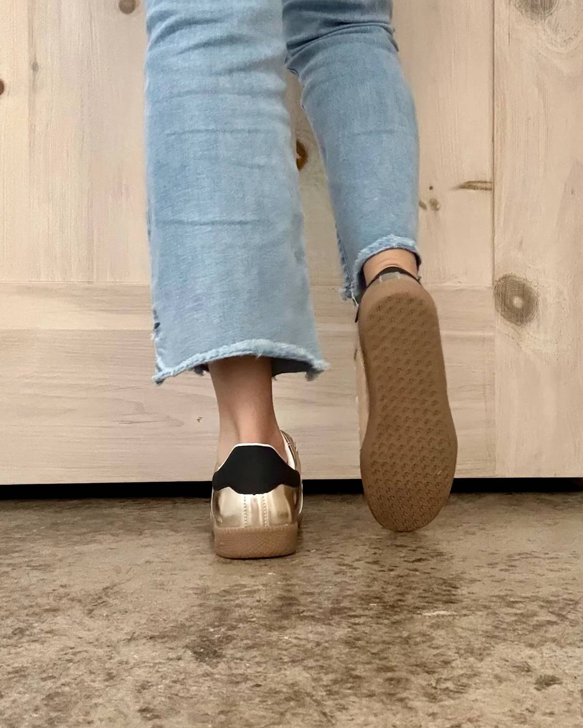 Vintage Havana - Women's Foil Velcro Strap Shoes