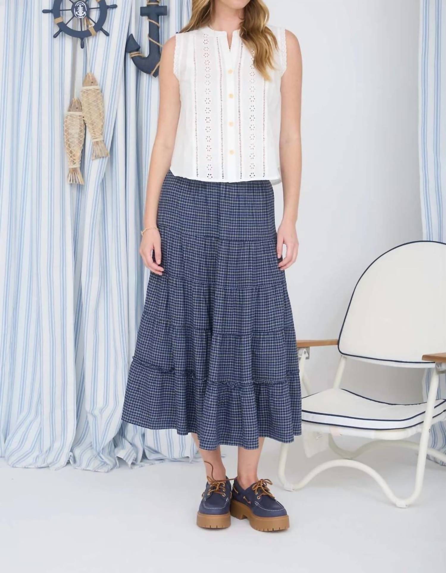 Blu Pepper - Lace Detail Sleeveless Top