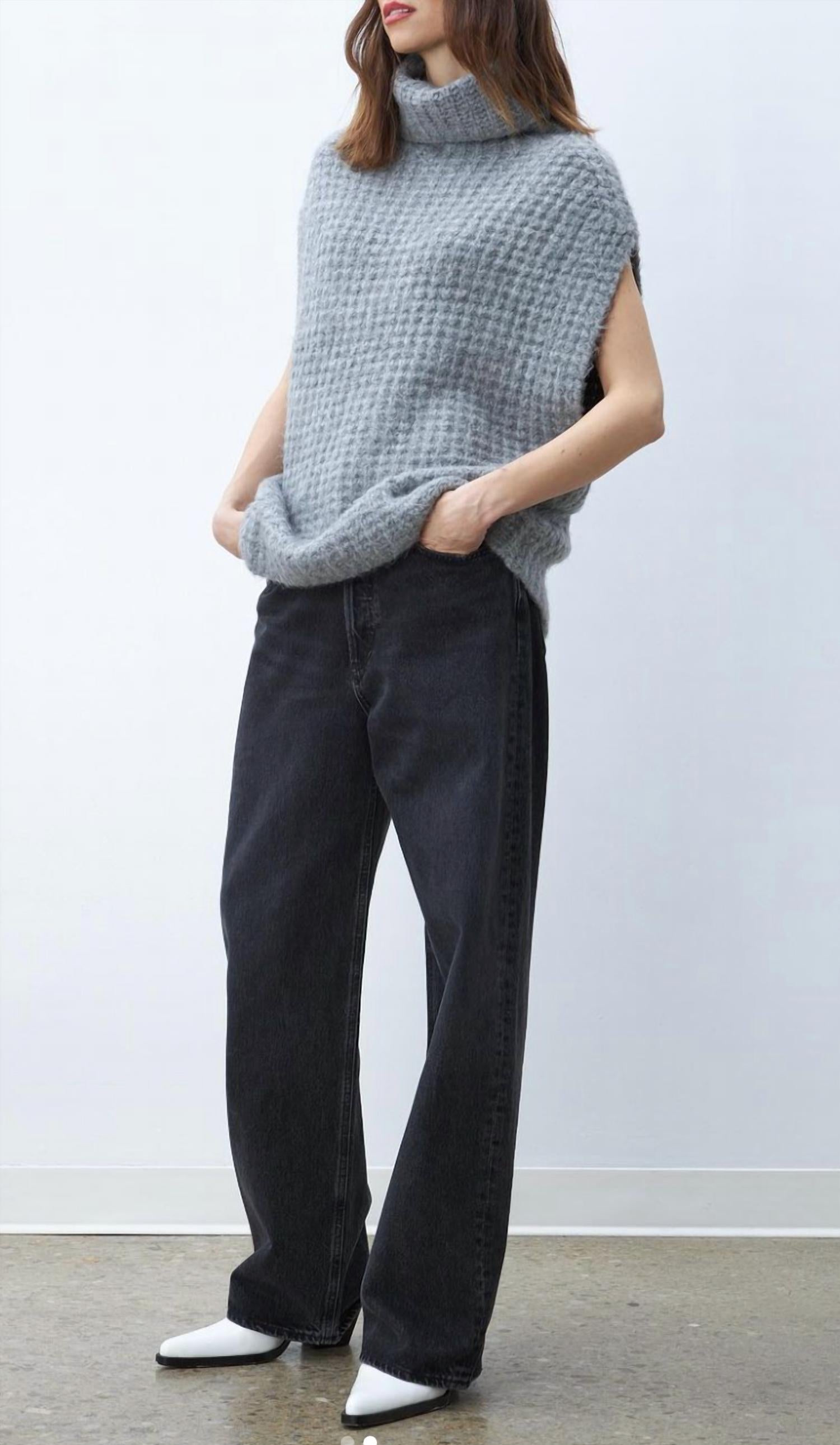 Line - Solange Sweater