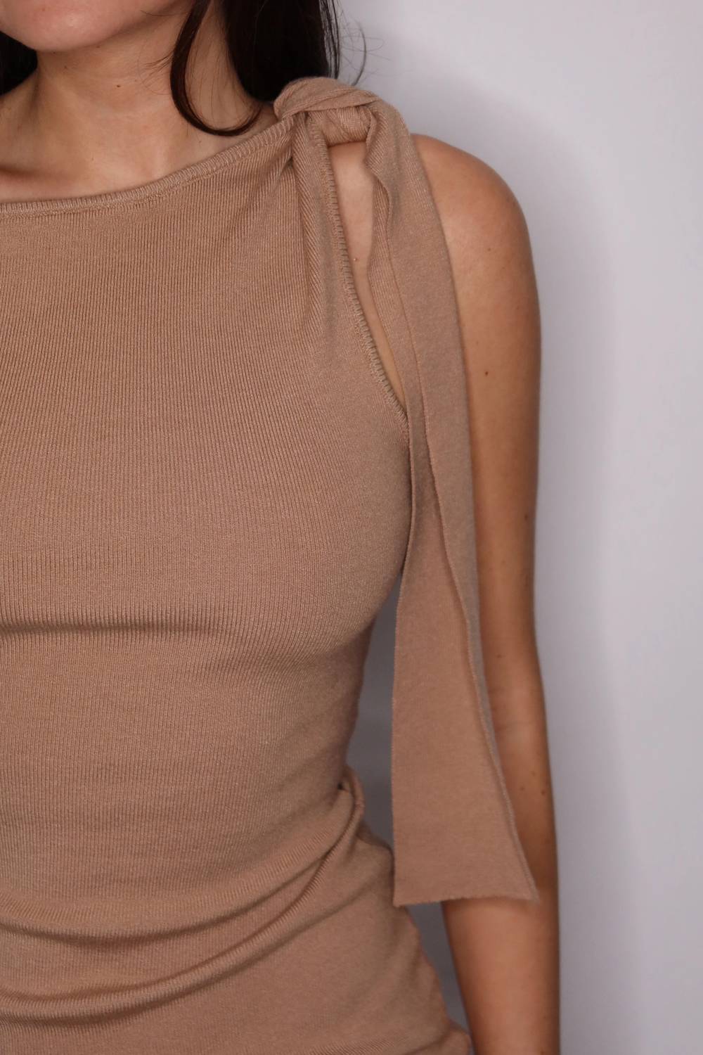 Le Lis - Asymmetrical One Shoulder Mini Dress