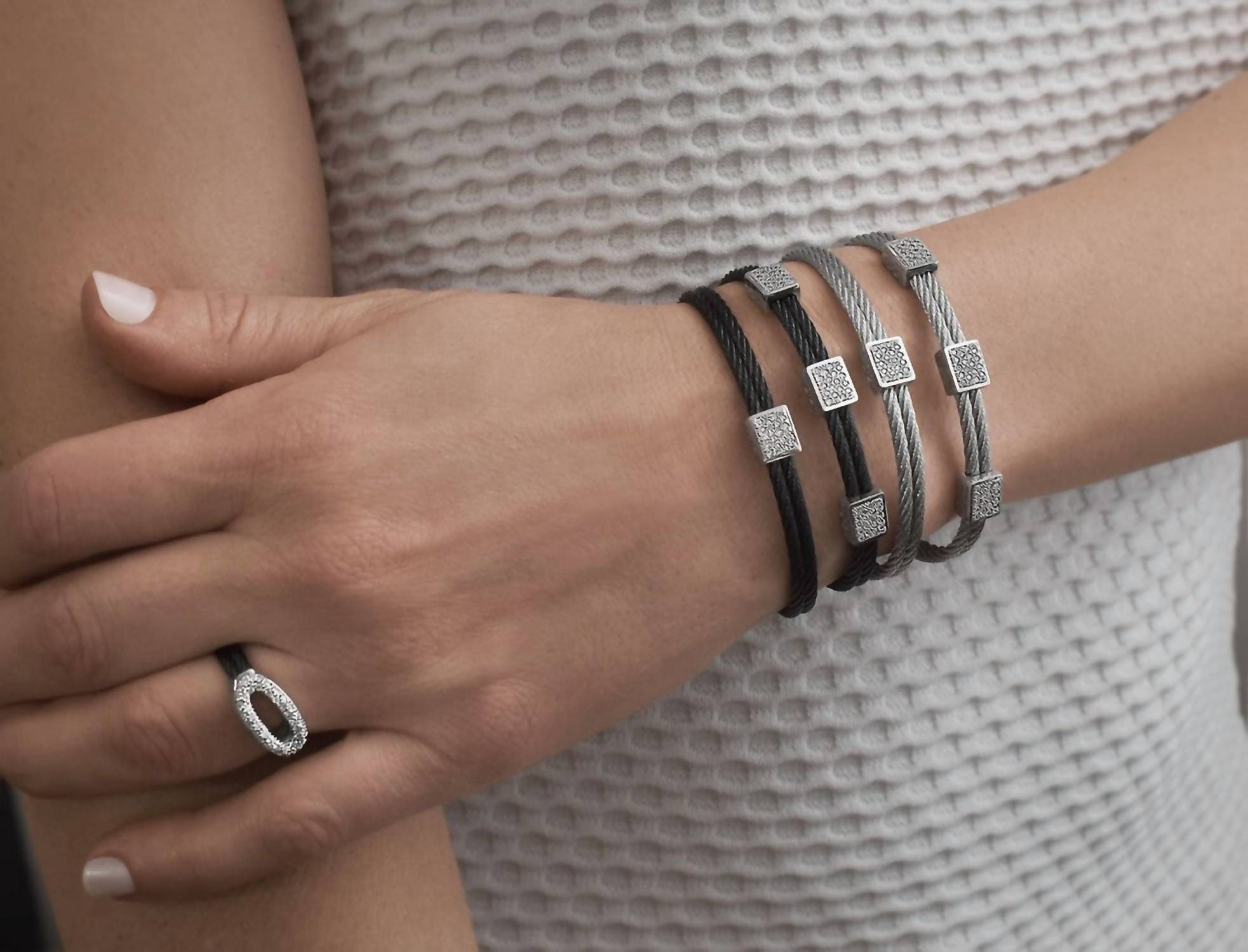 Alor - Women's Open Oval Ring
