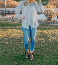 Doe And Rae - Embroidered Button Blouse