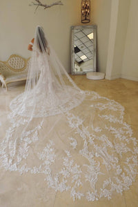 Ivoire By Kitty Chen - Madeline Lace Fit And Flare Gown