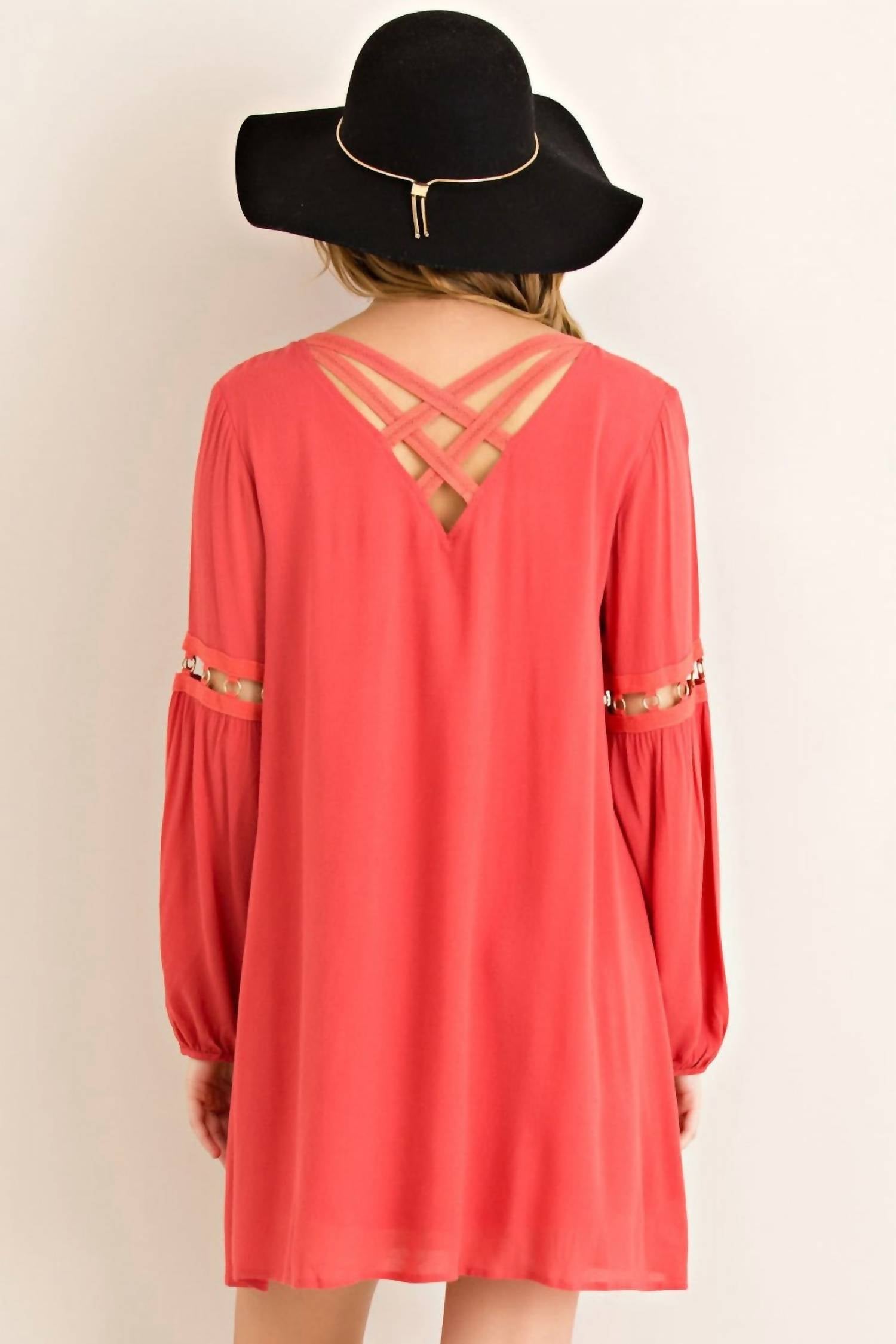 Entro - Long Sleeve With Cutout Details Dress