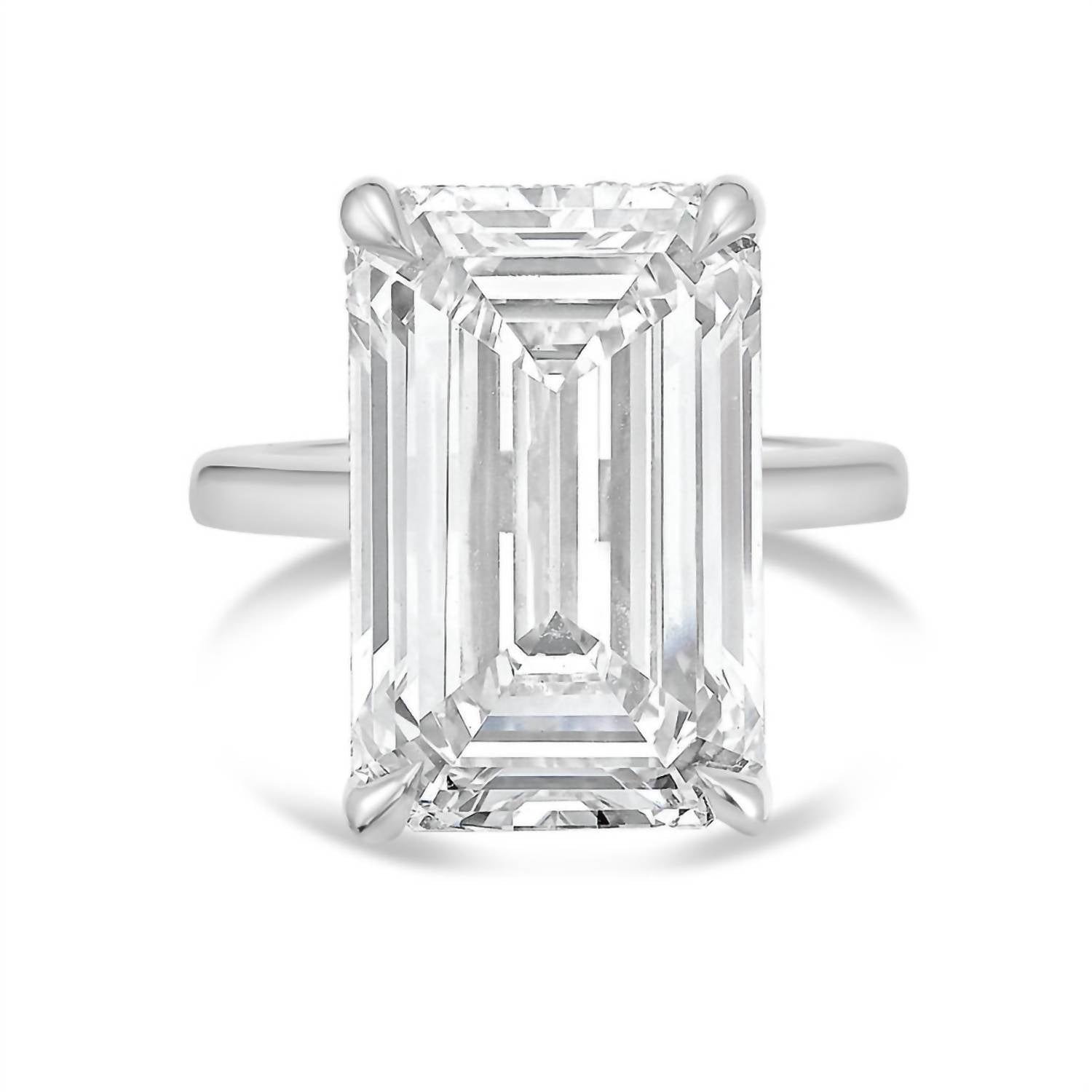 Diana M Jewels - Women's Emerald & Round Lab-Grown Diamond Fashion Ring (12.00 Ct) - Luxe