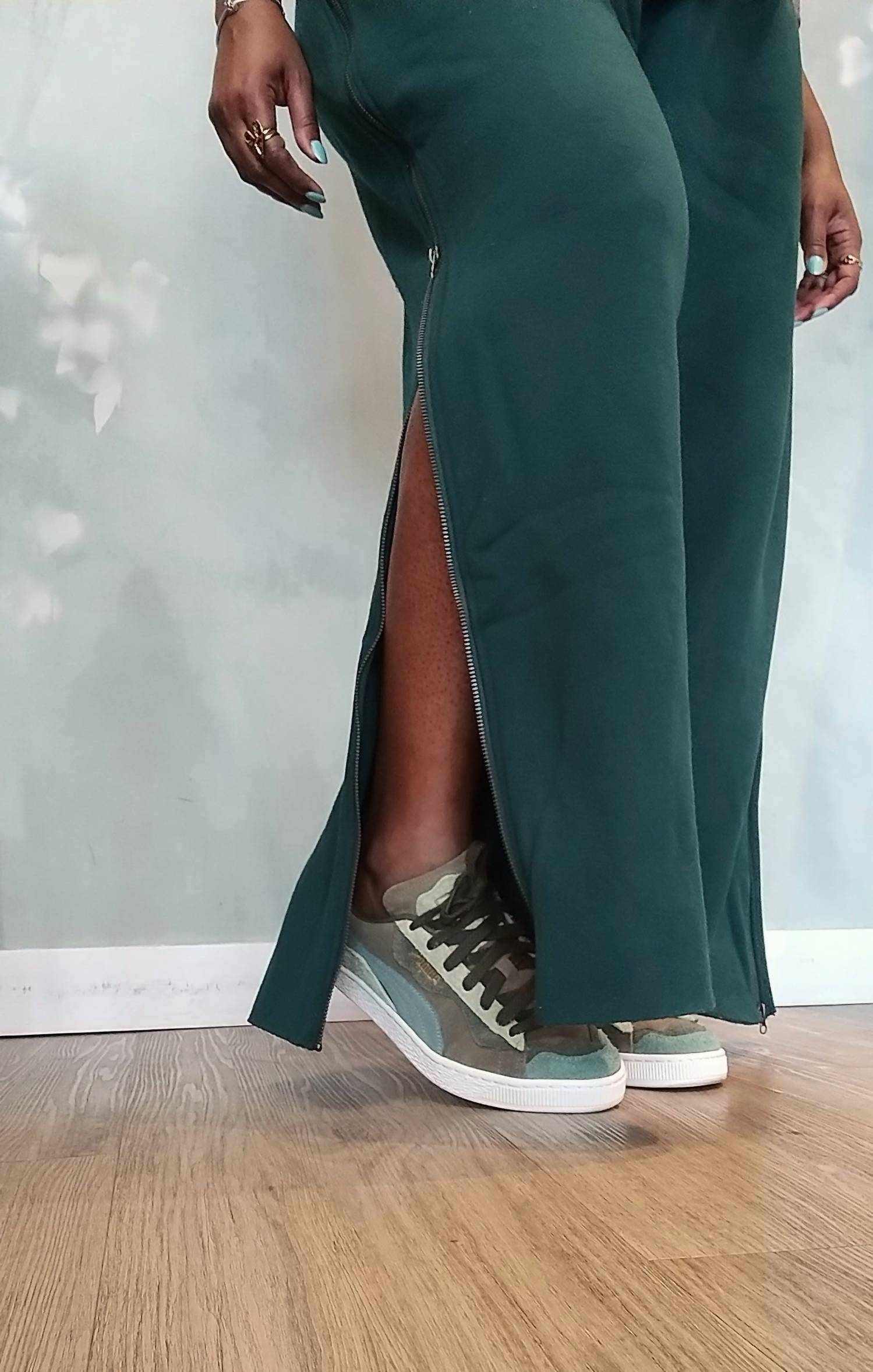 Hyfve - Wide-Leg Side Zipper Sweatpant