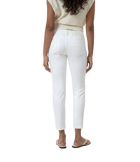 CLOSED Baker Ankle Jeans in white - women's jeans - detail view