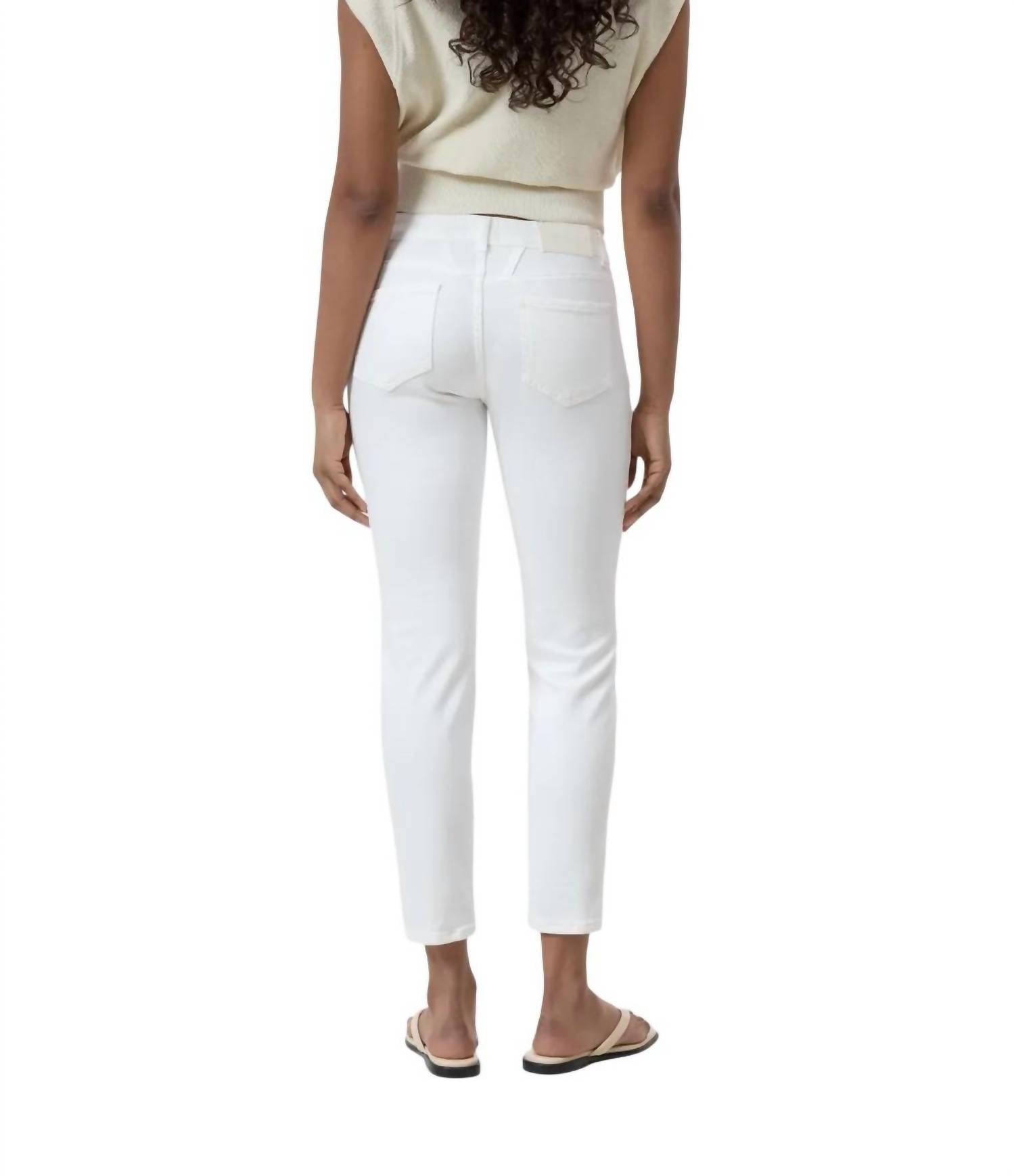 CLOSED Baker Ankle Jeans in white - women's jeans - detail view