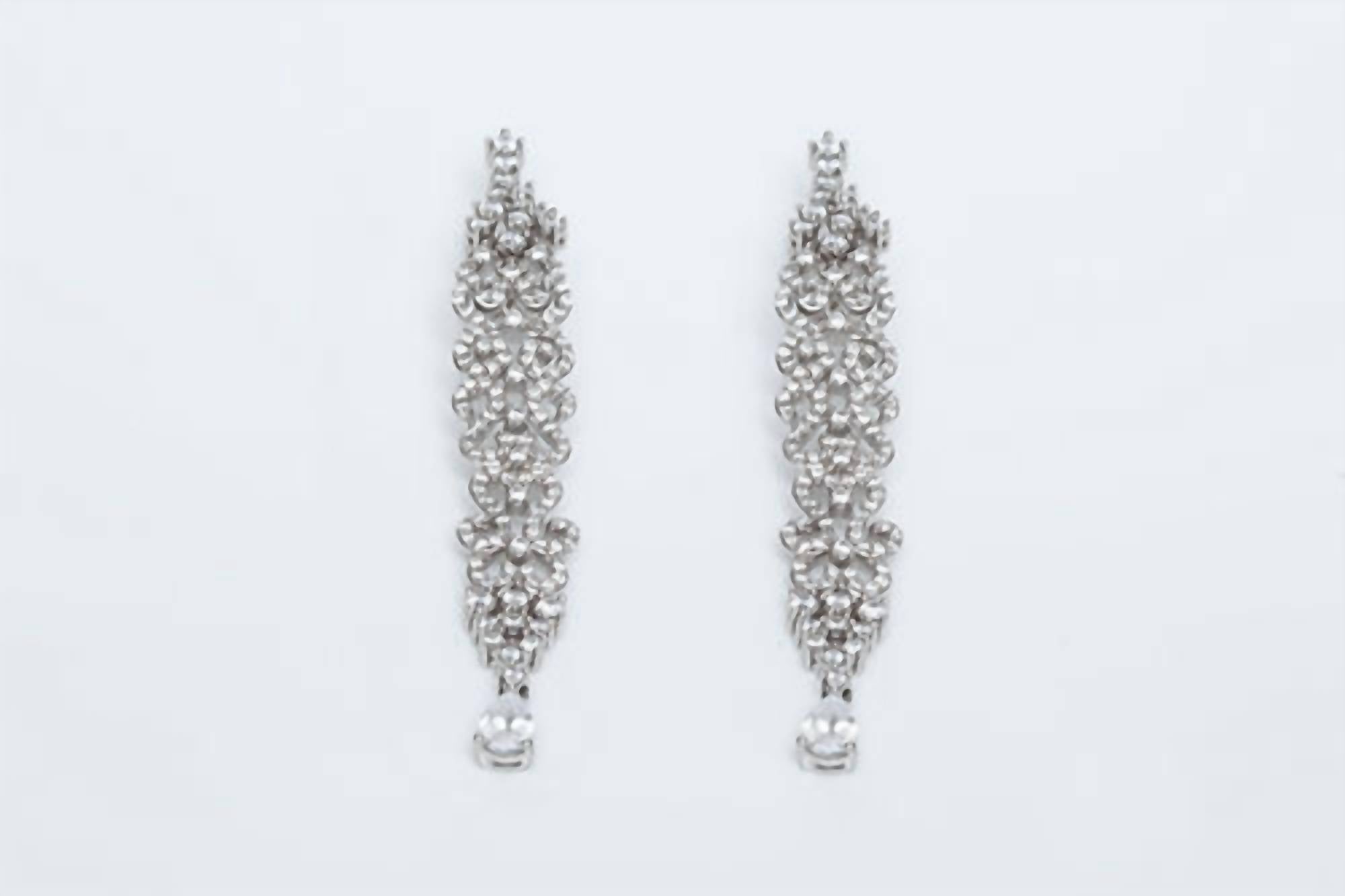 Avenue Chic - Women's Chunky Bar Earrings