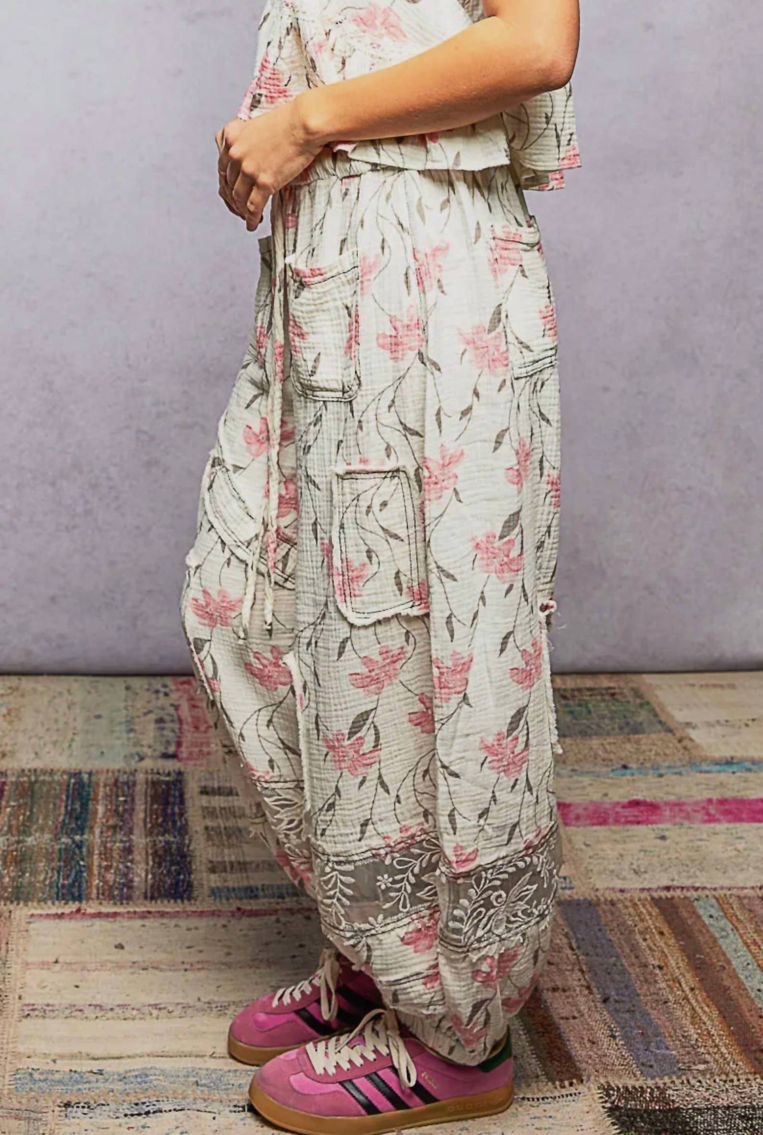 Pol - Double Gauze Floral Lace Patch Joggers