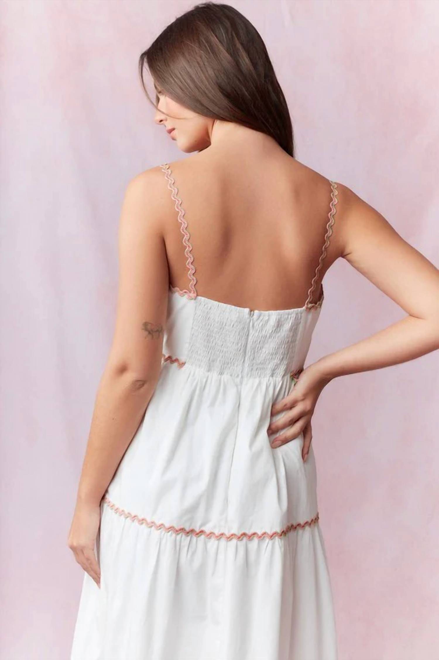 Peach Love - RIC RAC TRIM DETAIL SLEEVELESS MIDI DRESS