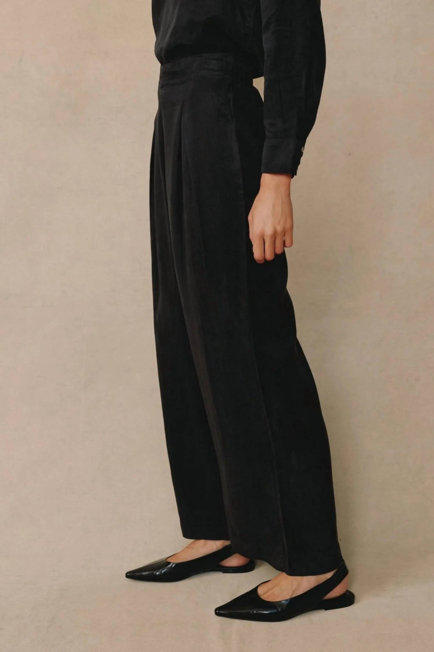 Bella Dahl - Inverted Pleat Wide Leg Pant