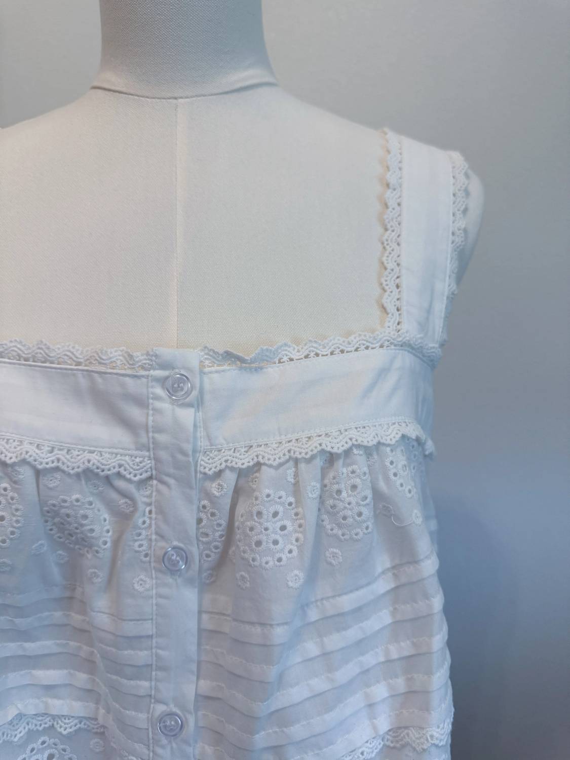 Raisonnel - Women's Eyelet Lace Dress