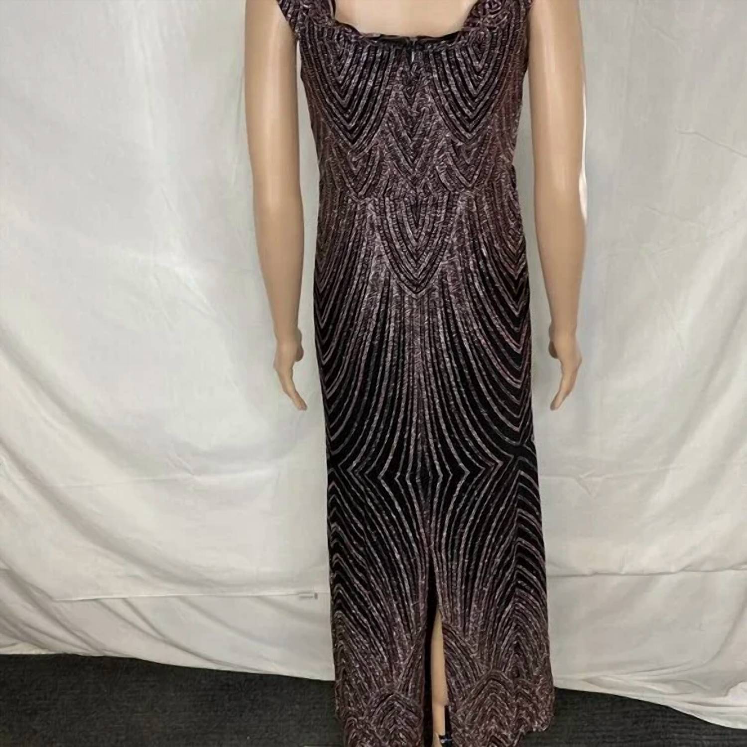 Betsy & Adam - Women’s Sequined & Glitter Mermaid Gown