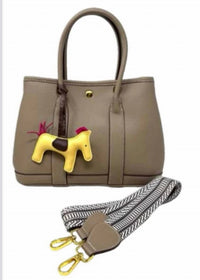 Inzi - Women's Equestrian Luxe Tote Bag