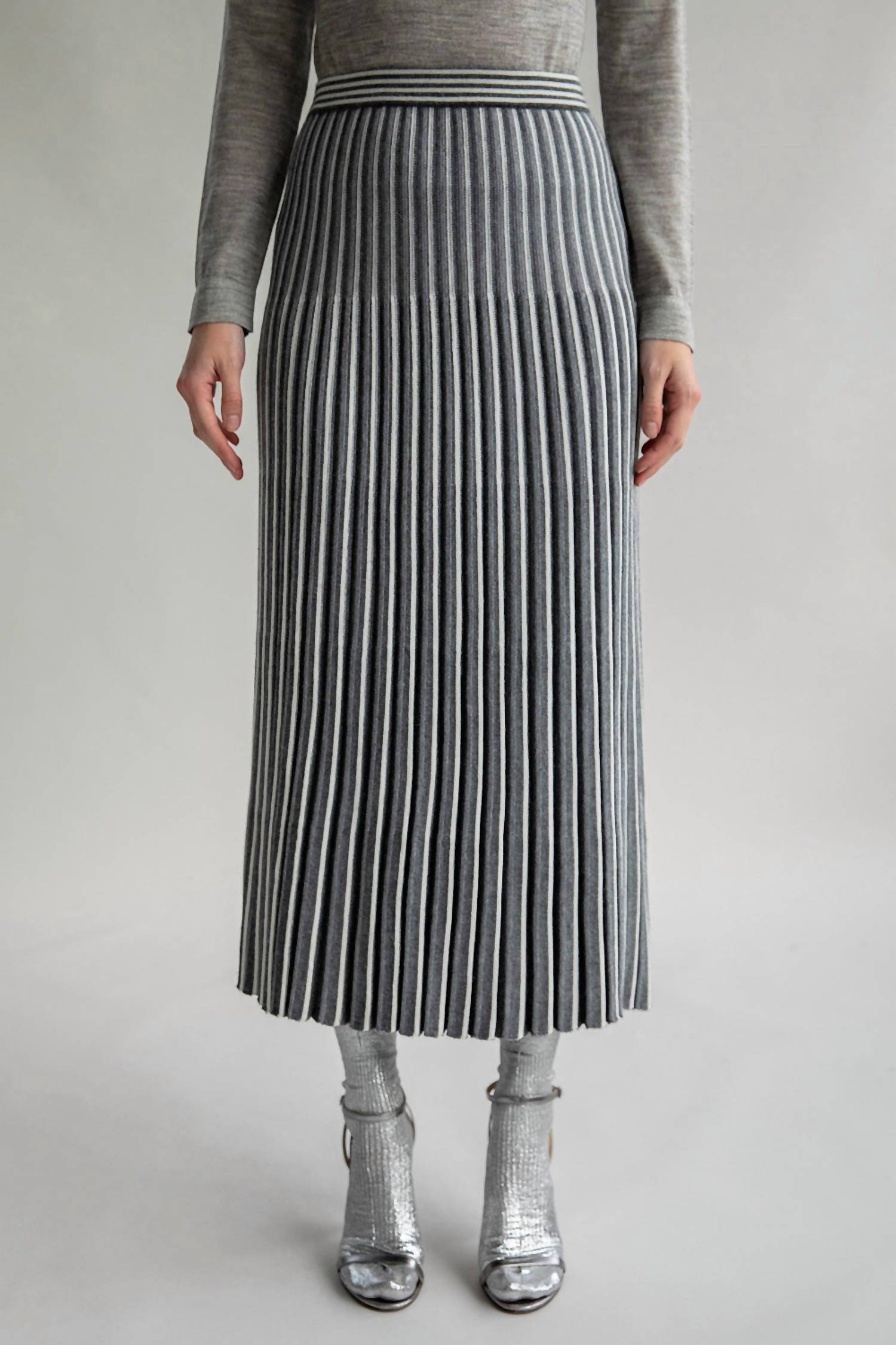SSKEIN Adeline Midi Skirt in grey ivory - women's skirt