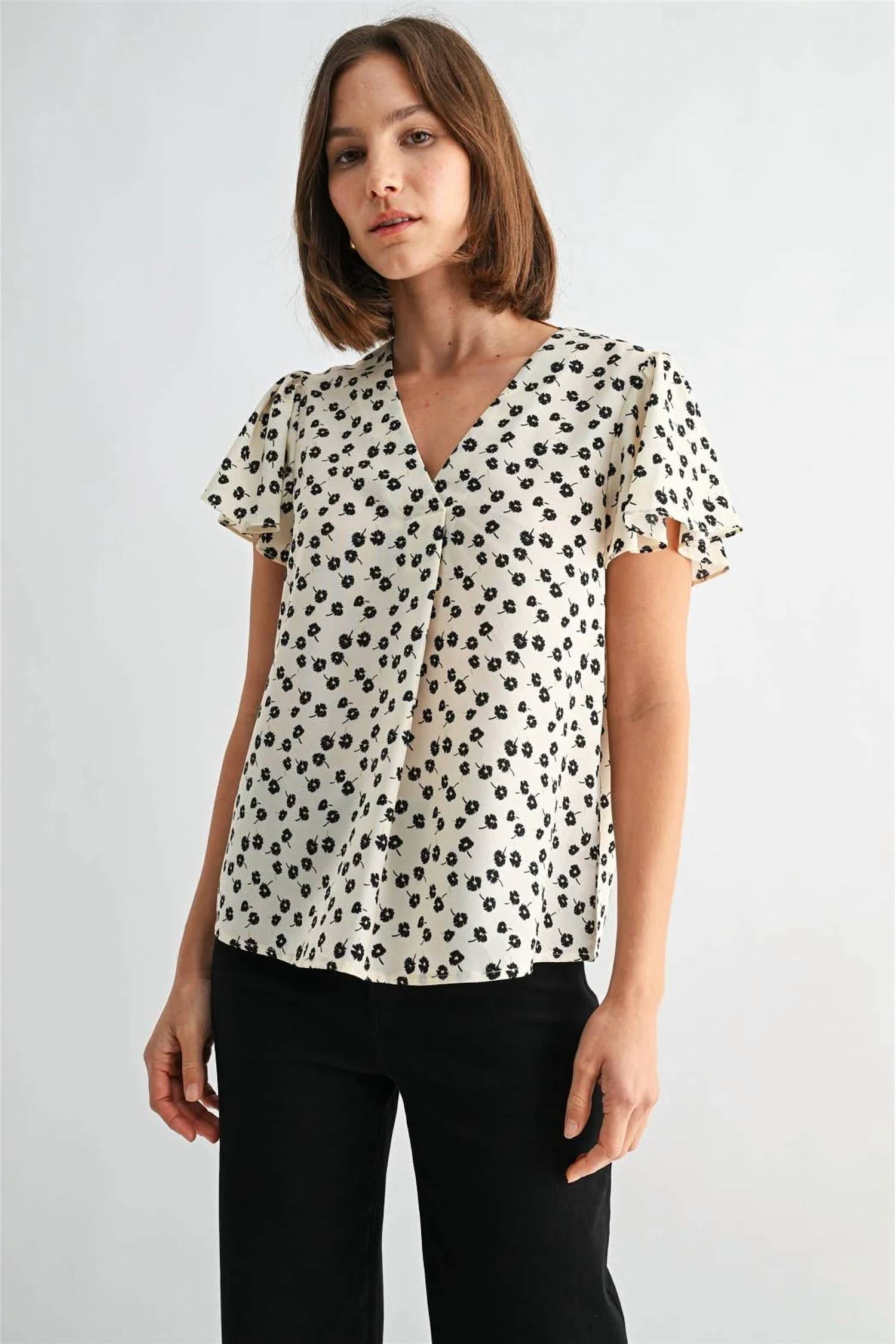 Fun 2 Fun - Floral Flutter Sleeve Blouse