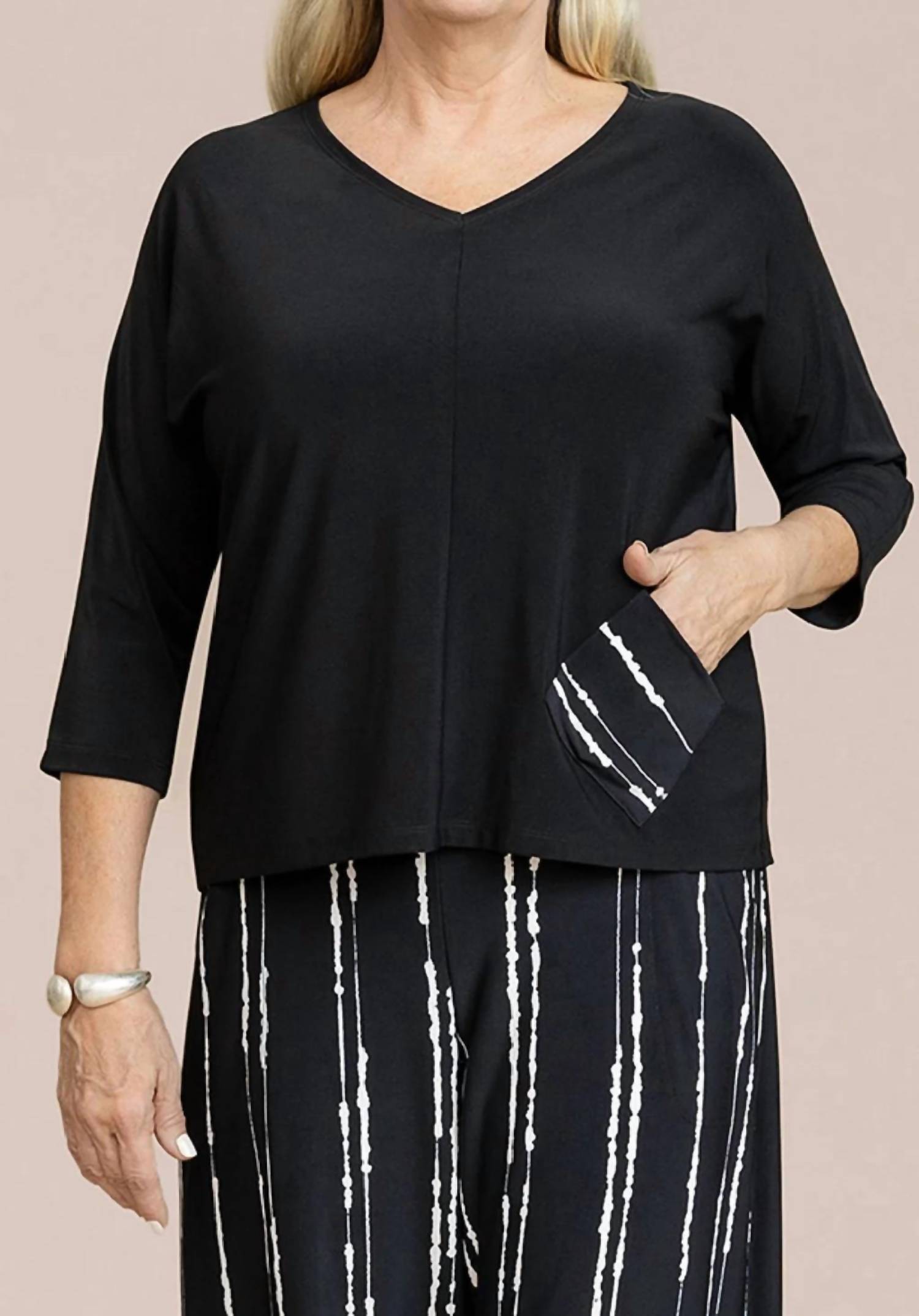 Sympli - Revell Print Pocket Top