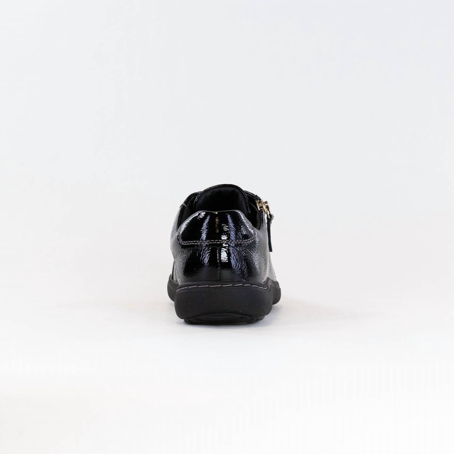 Clarks - Women's Nalle Lace Sneakers