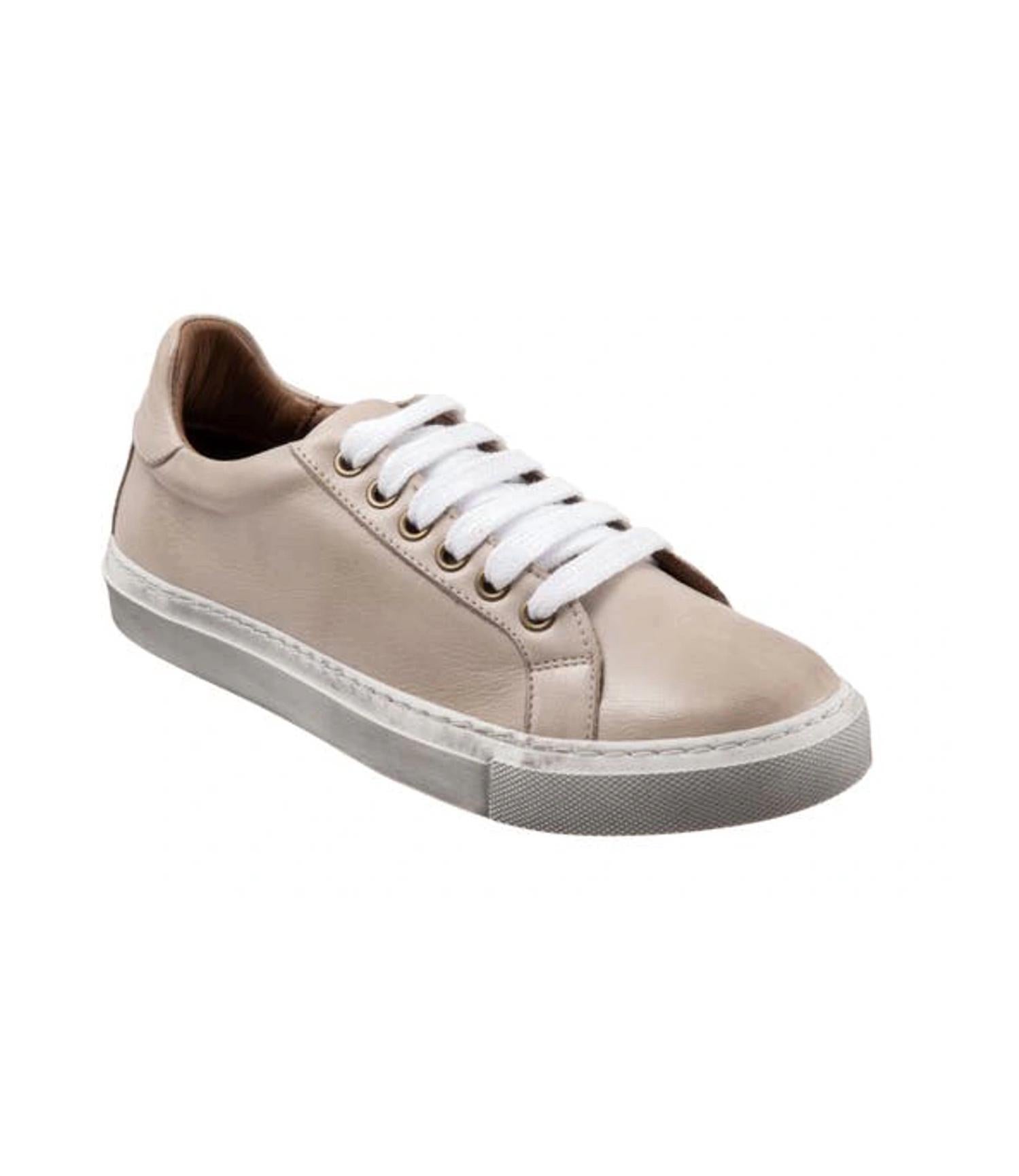 Bueno - Women's Reece Low Top Sneaker