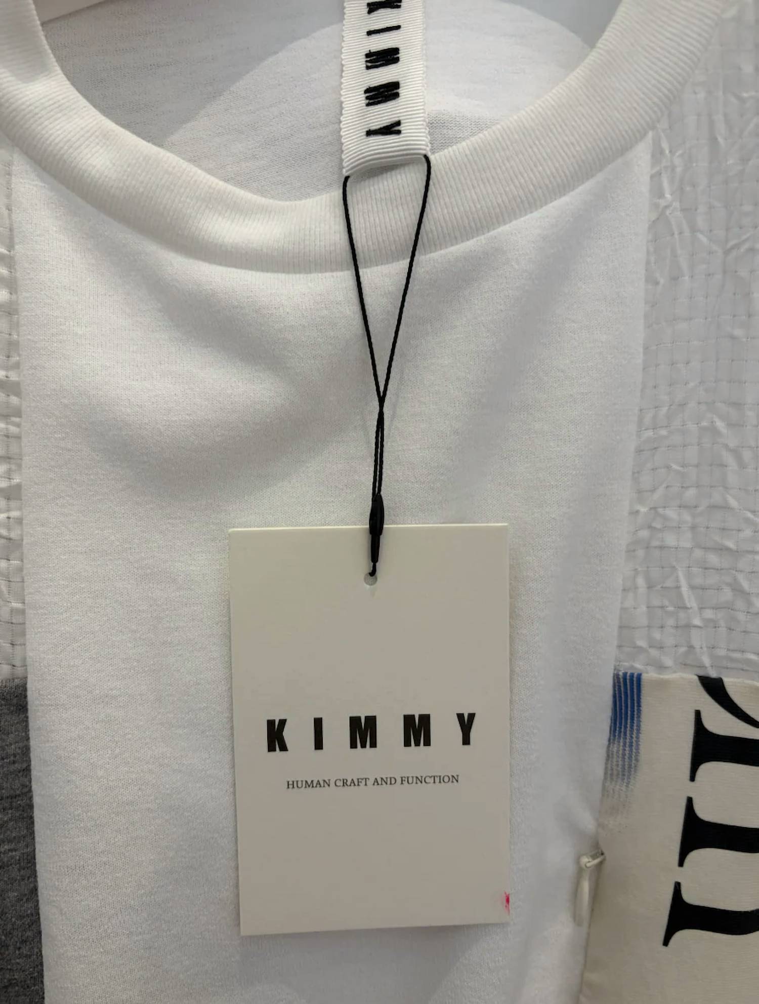 Kimmy - Women's Vintage Patch T Shirt