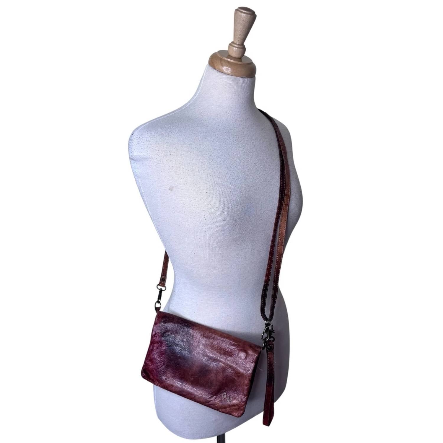 Bedstu - Cadence Crossbody Bag