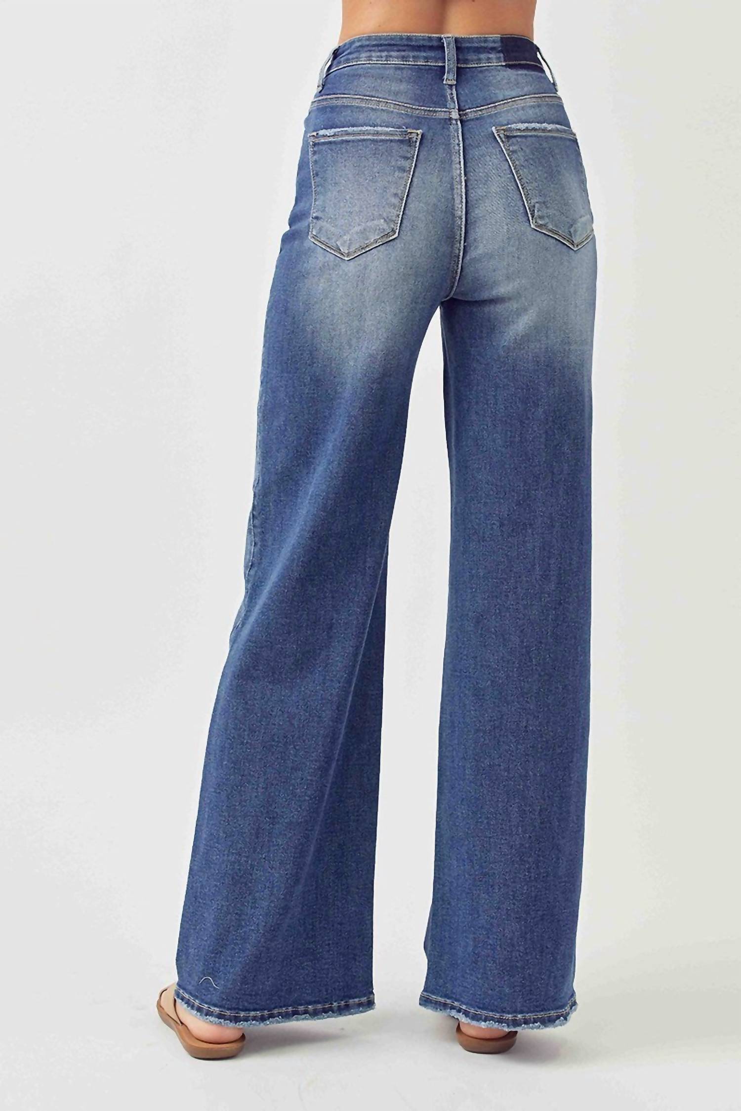 RISEN High-rise Wide Leg Jeans in dark blue - women's jeans - detail view