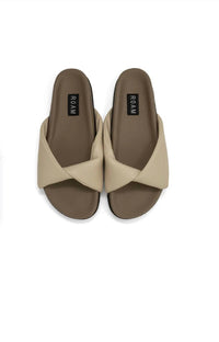 Roam - Women's Demi Twist Slide Sandal