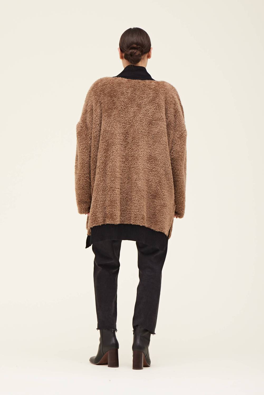 Grade & Gather - Fireside Contrast Border Fuzzy Cardigan