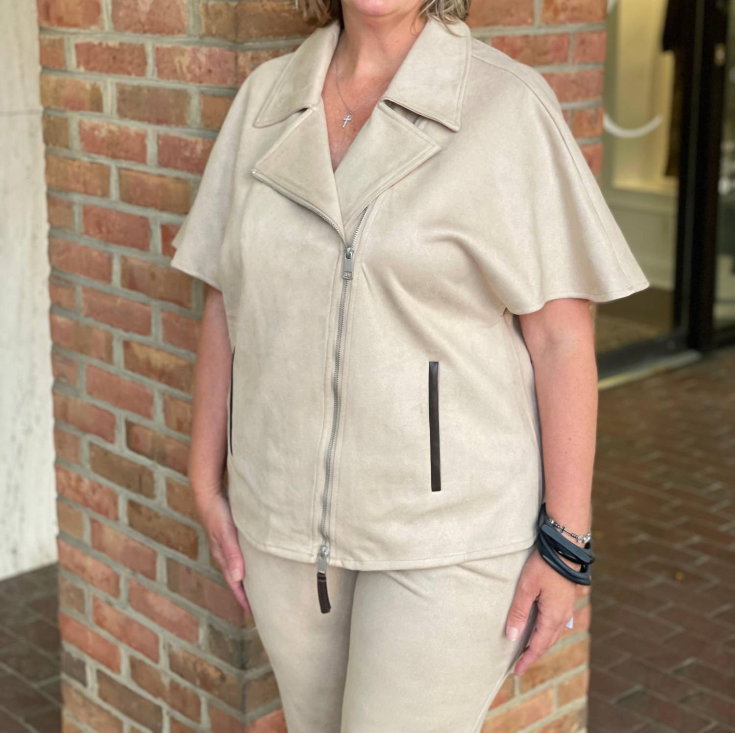 Boho Chic - Cap Sleeve Side Zip Jacket