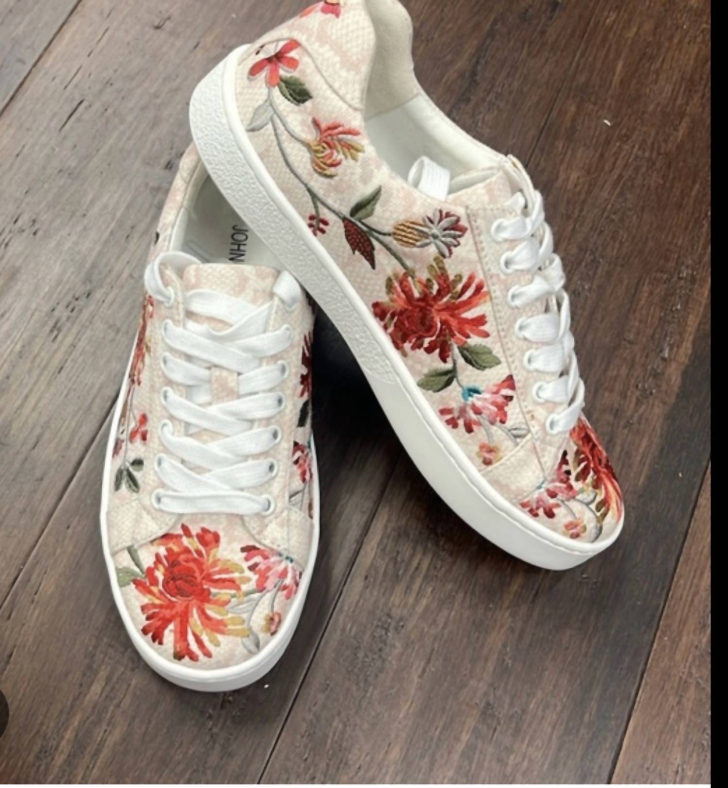 Johnny Was Women's Jayla Shoe in flower print multi - women's sneaker - detail view