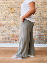 Chris & Carol - Morgan Linen Pants II