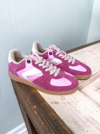 Shu Shop - Women's Retro Sneaker With Stripe