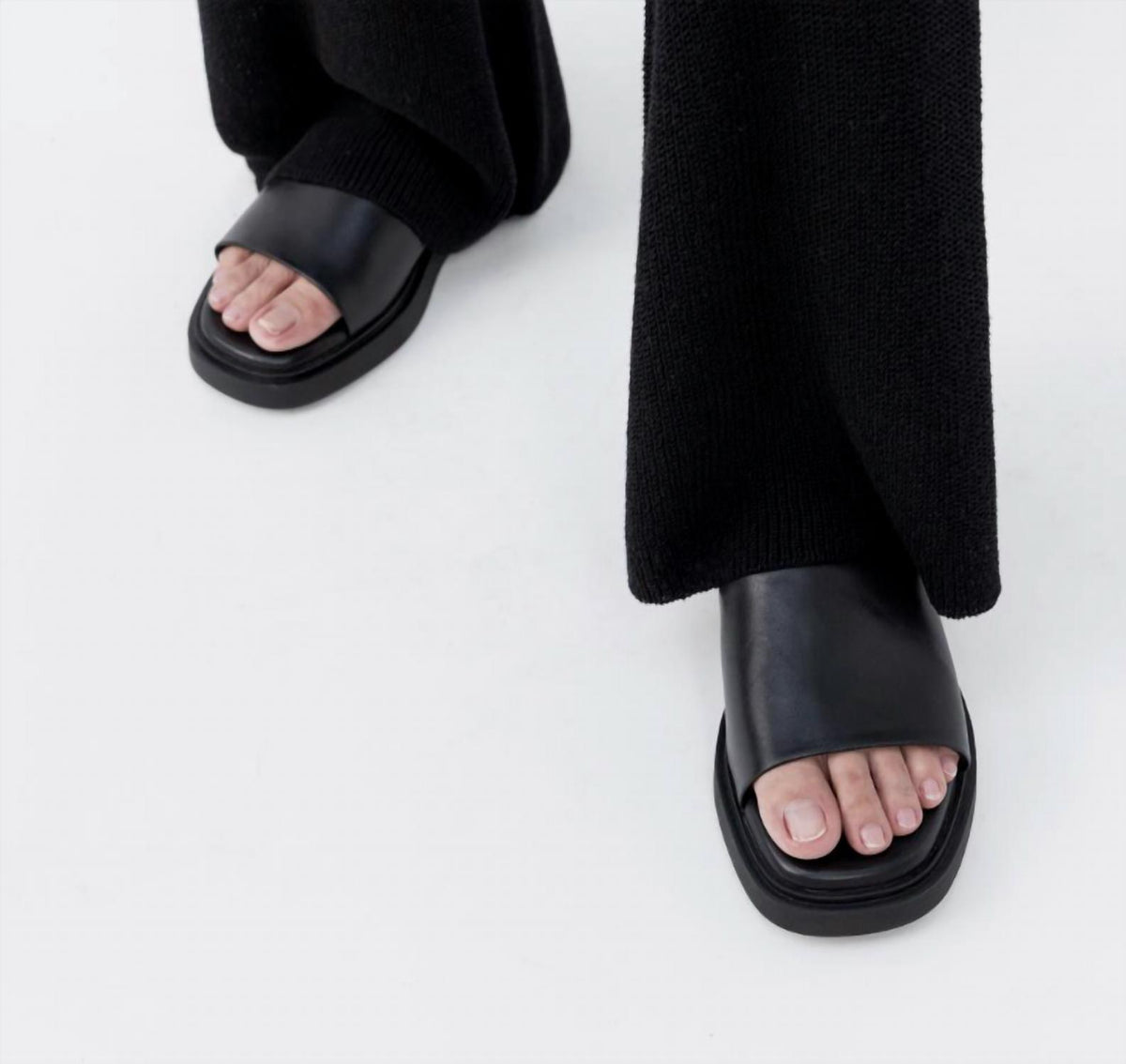 Vagabond Shoemakers - Women's Connie Slides