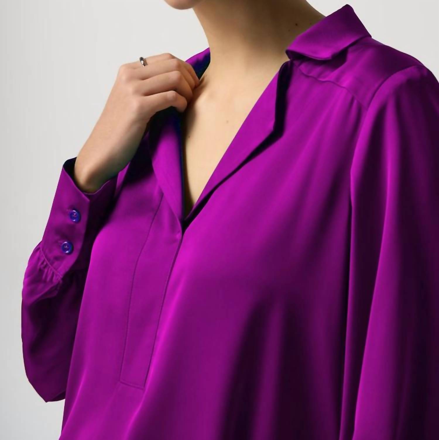 Joseph Ribkoff - Notched Collar Top