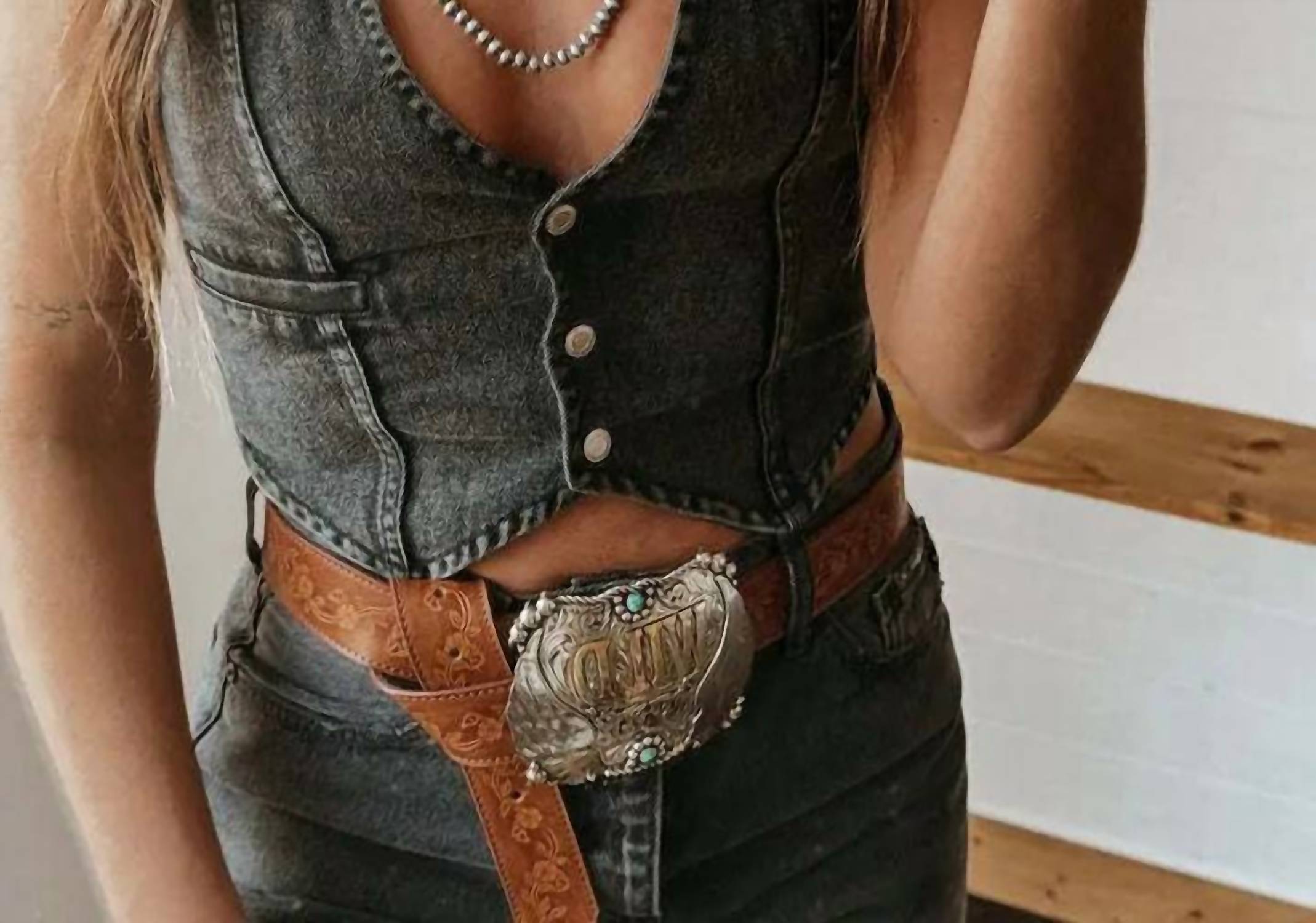 Rosa Clothing - Hottie Sleeveless V-Neck Denim Tank Top Vest