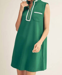 Jodifl - Sleeveless Mockneck Zip Shift Dress