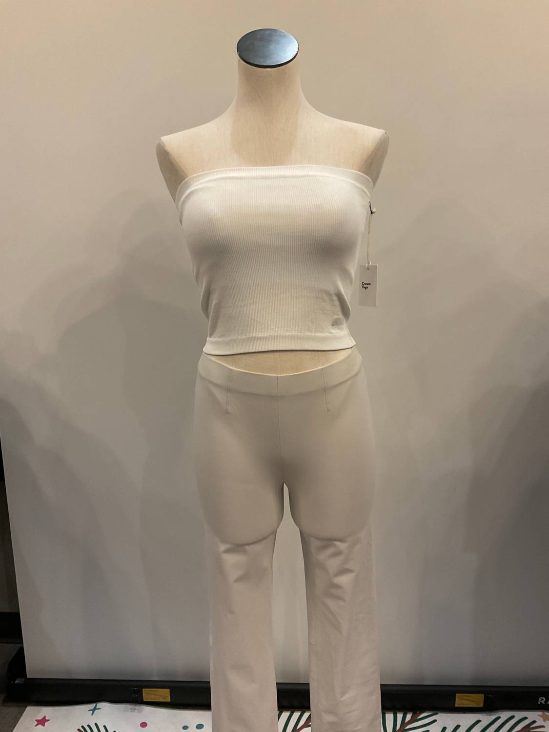 Cream Yoga - Women's Lexi Strapless Tube Top