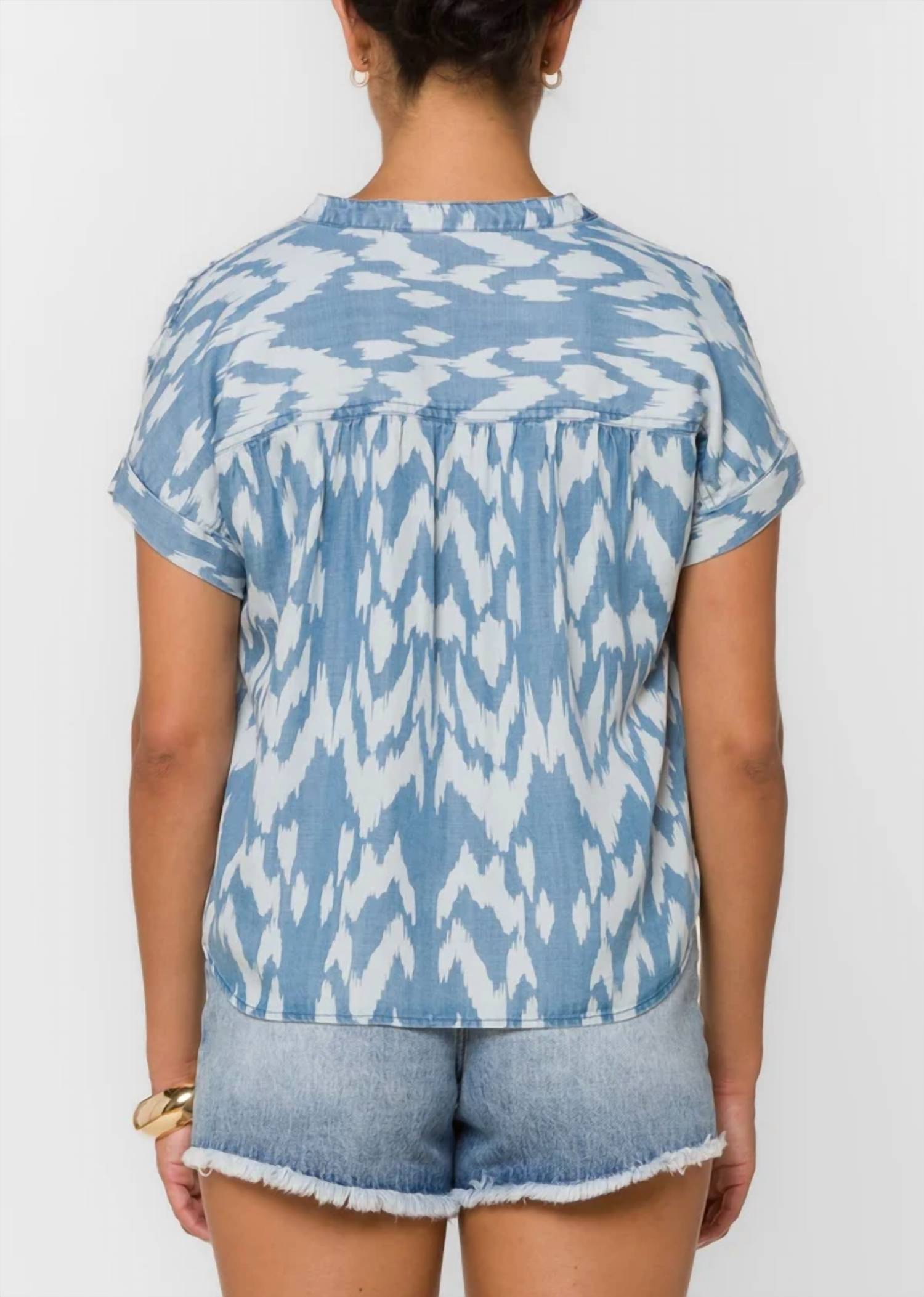 Velvet Heart - Gilson V Neck Top