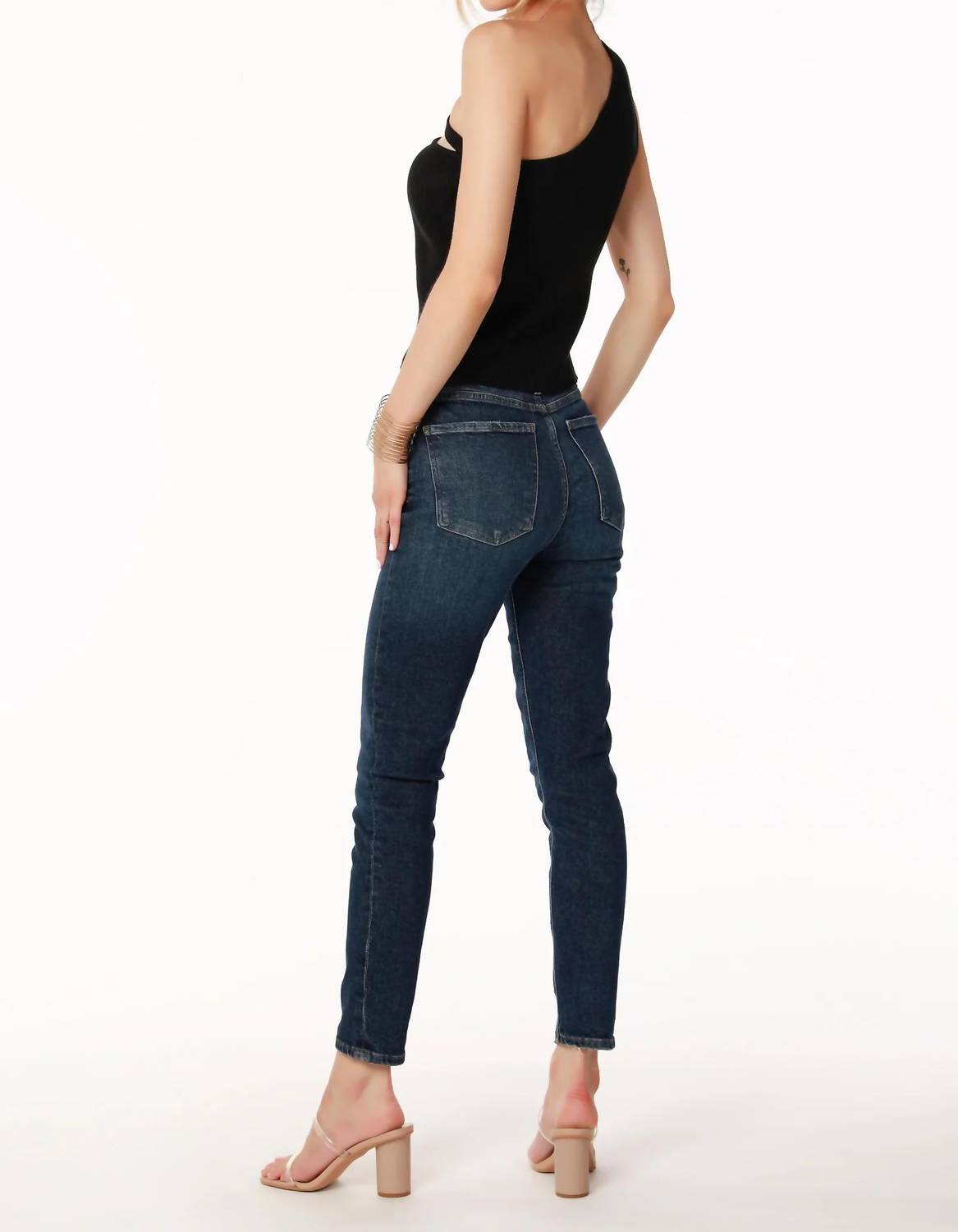 Bobi - One Shoulder Strap Top