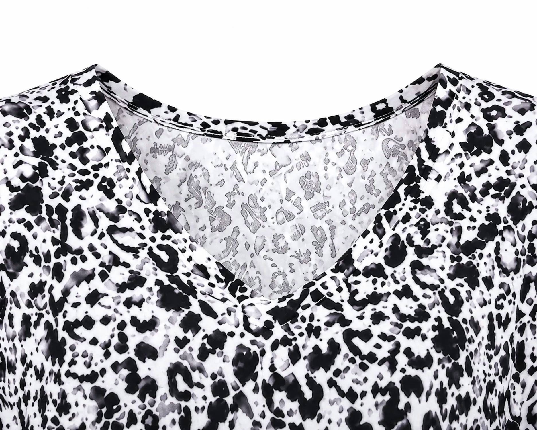 Lulu-B - V-neck Print Top