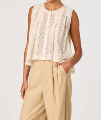 Astr - Alisa Sleeveless Top