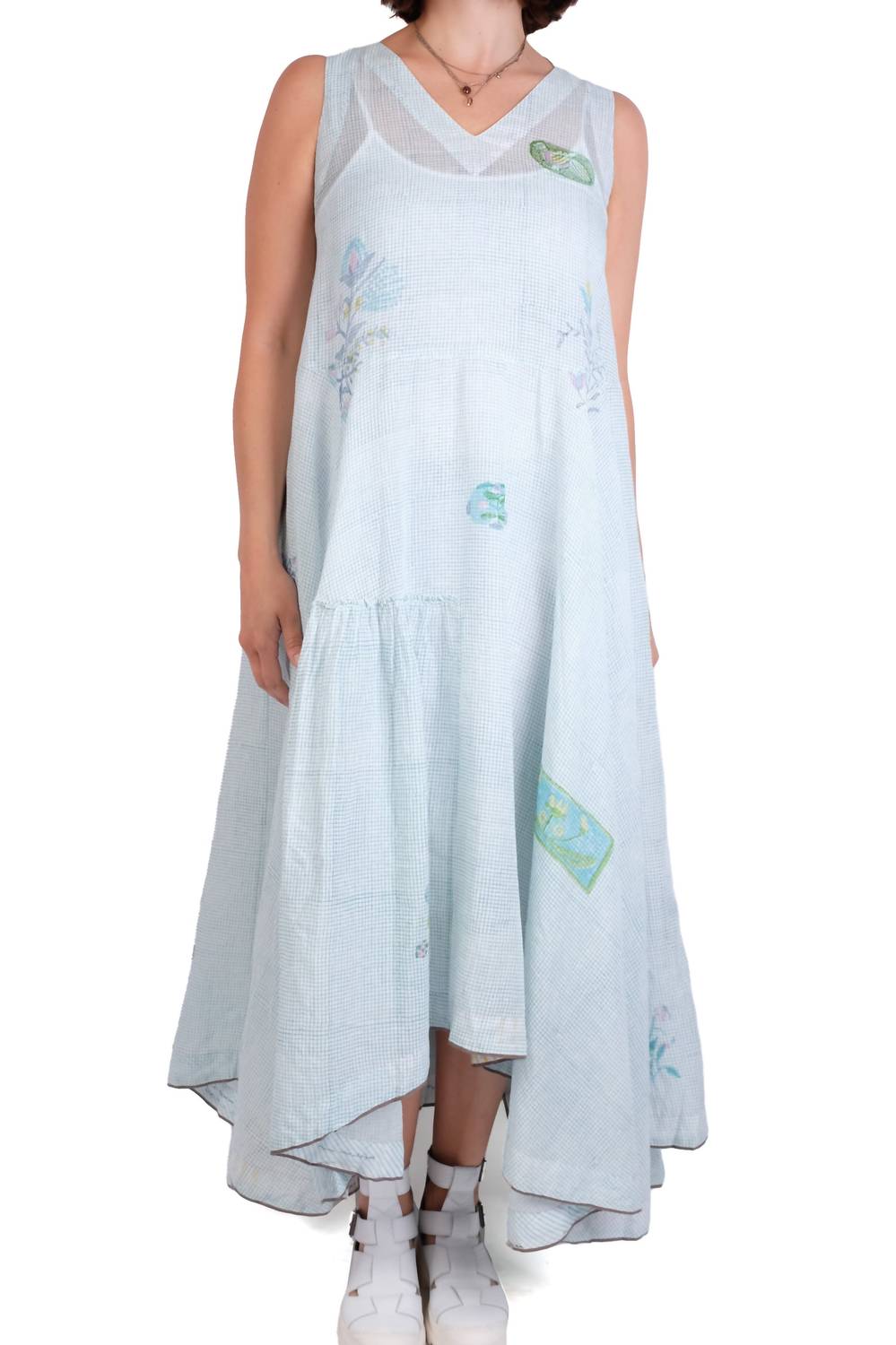 Eka Design Studio - Sleeveless V-neck Dress