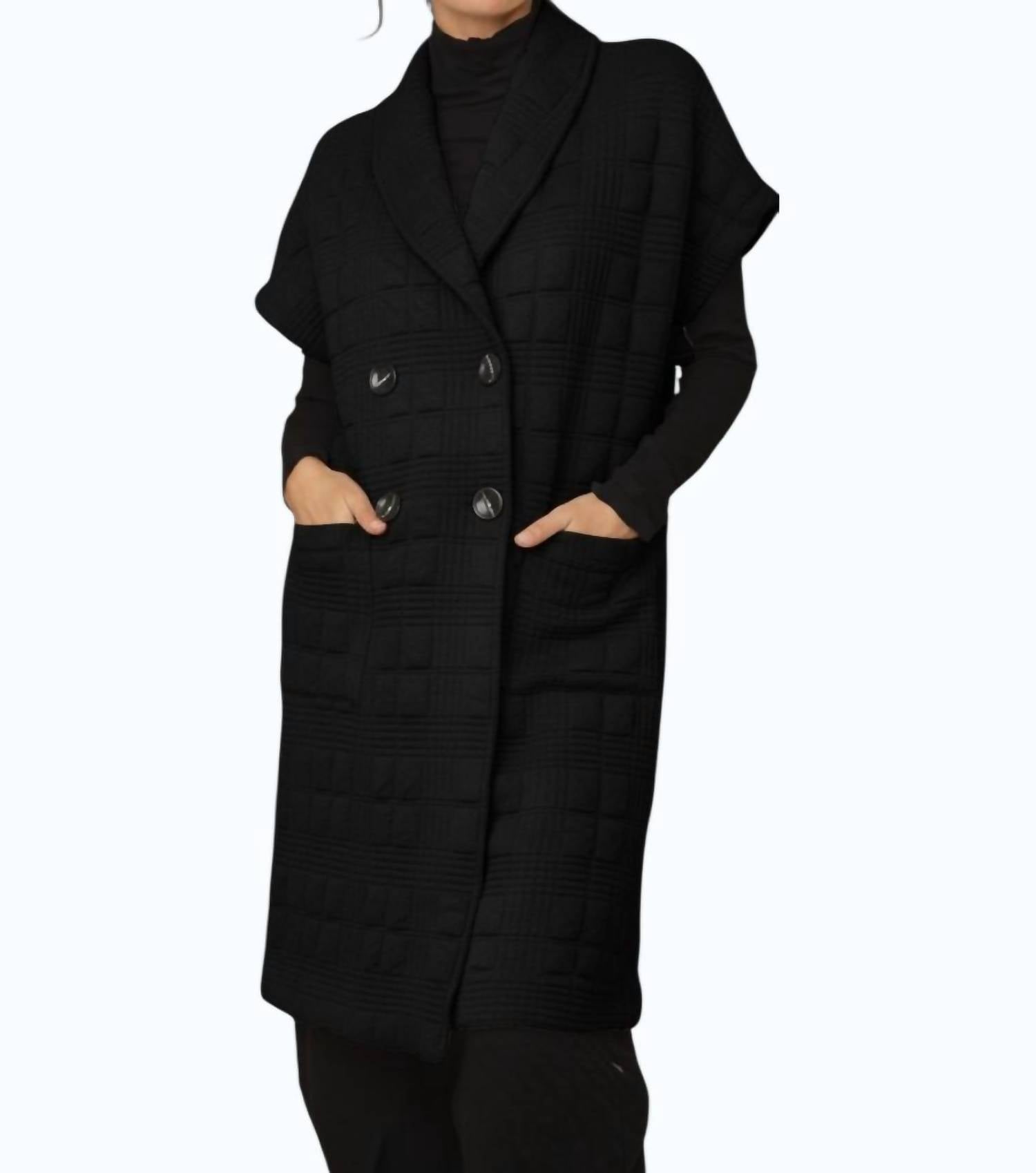 Chalet et ceci Rainey Short Sleeved Vest in black - women's jacket