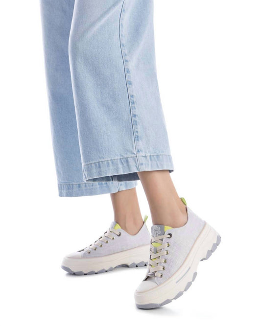 Xti - Women's Refresh Fabric Sneaker