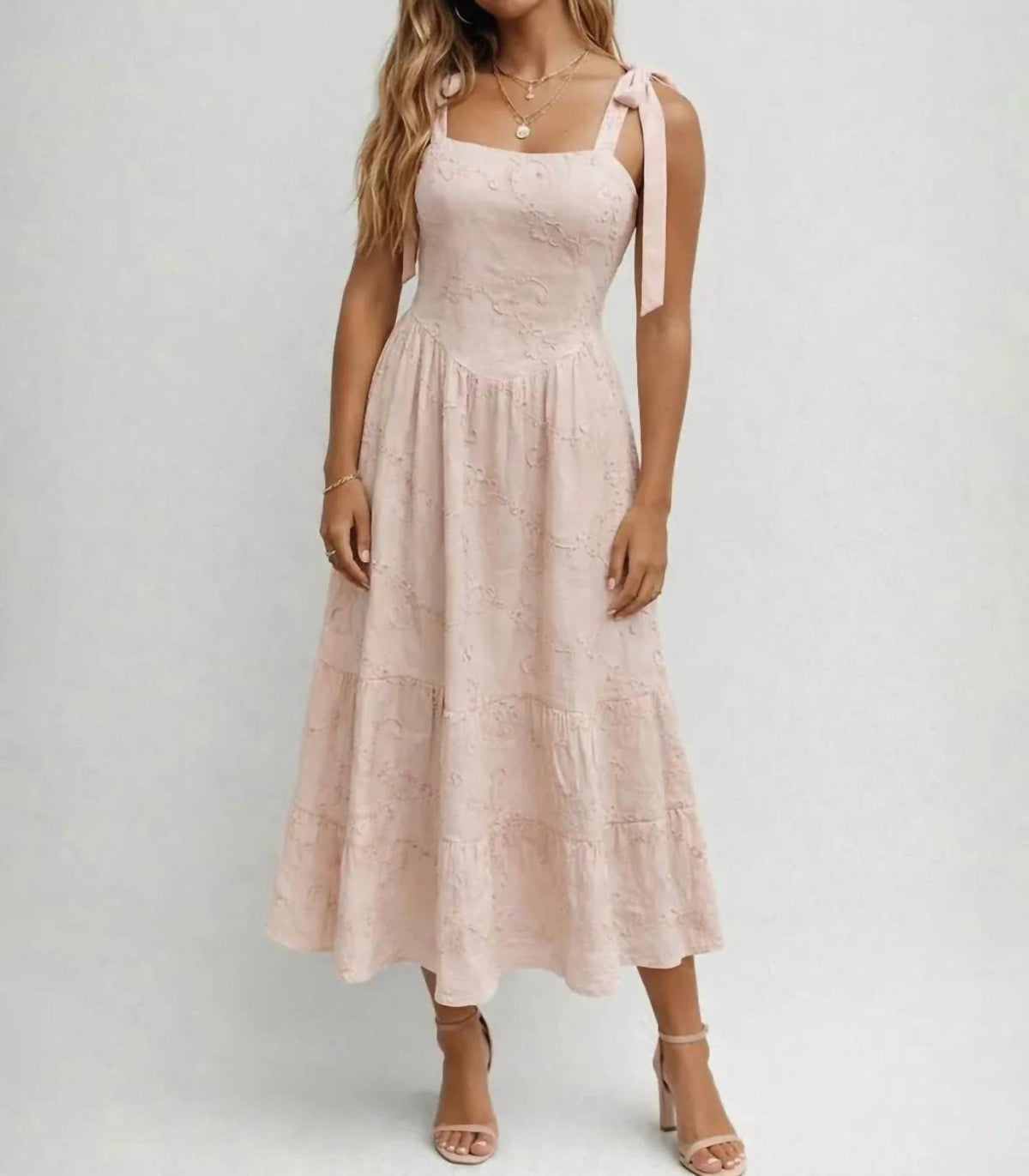 Sweetkama - Floral Embroidered Midi Dress