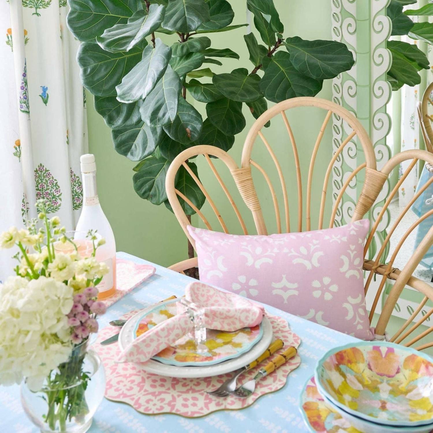 Laura Park - Porto Tiles Scalloped Dinner Napkins