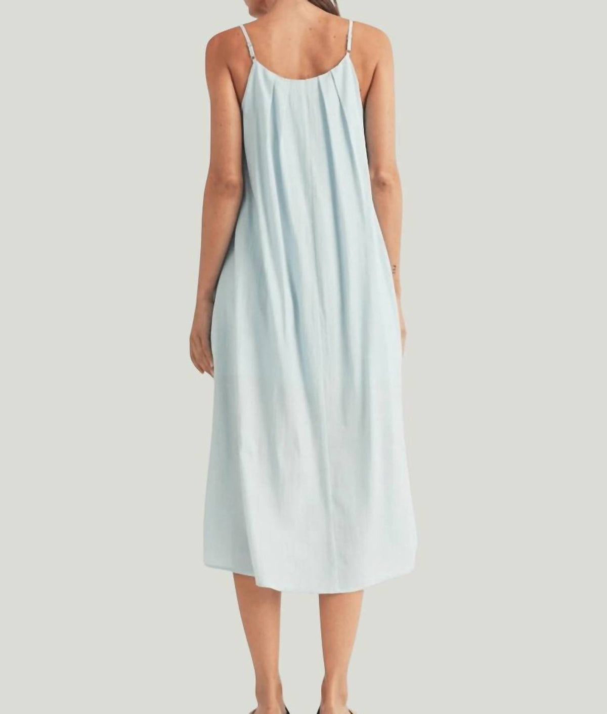 Elle Grey - Pleated Sleeveless Midi Dress