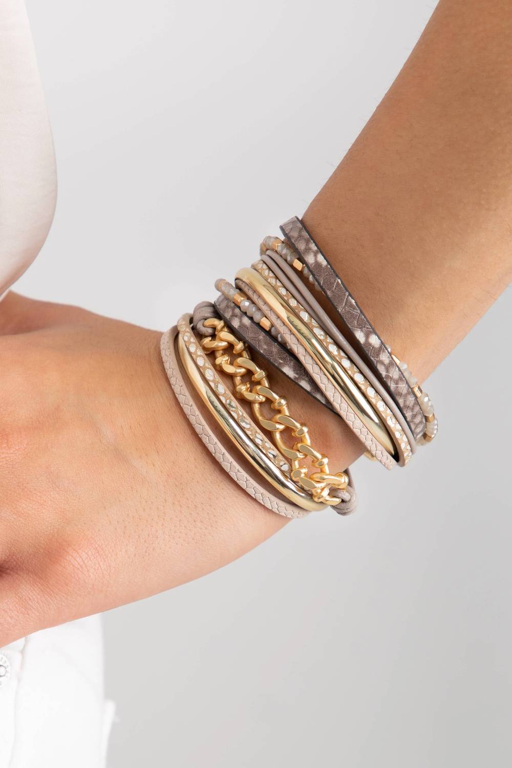 Saachi - Women's Jule Chunky Chain Leather Bracelet